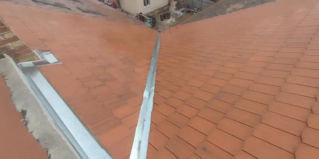 Társasház tetőfelújítása